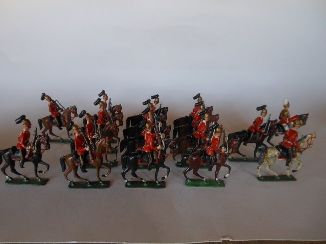 Heyde 45-mm scale Life Guards Mounted: Pre-War. 17 pieces. Unboxed. Condition very good.