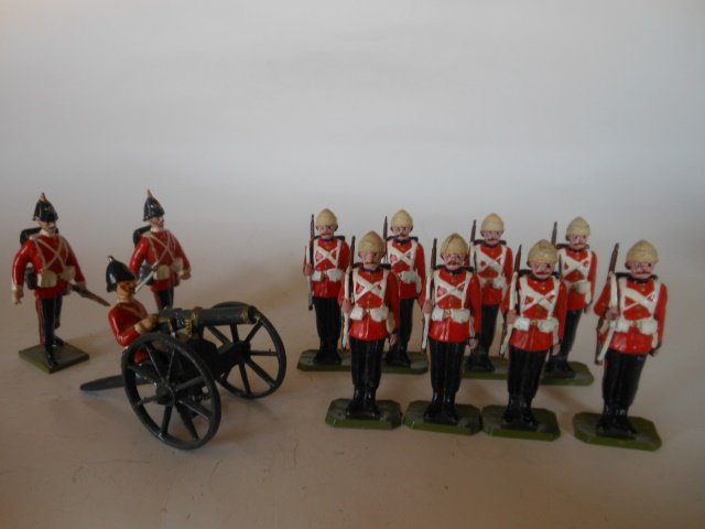 Soldiers Soldier Rorke's Drift & British Bulldog: Maxium Gun. Post War 11 pieces. Unboxed. Condition excellent.