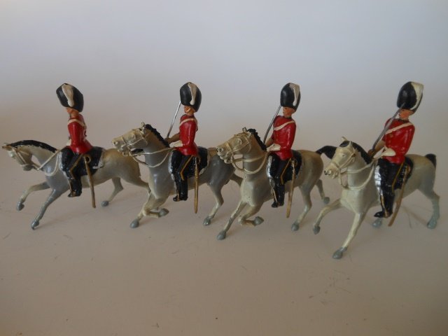 Britains from Set #32 Royal Scots Greys: Post War. 4 pieces. Unboxed. Condition very good.