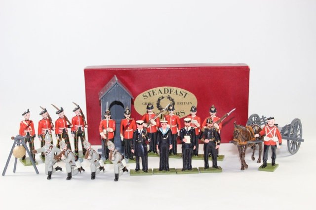 Steadfast Soldiers SF9 , SF40 , SF30 , SF41 , SF 4: Royal Scots , Maltese Cart, Navy, artist Rifles, Gloucestershire Regiment, Gloucestershire Regiment with Sentry Boxes (1 broken saber) Very Good-Excellent With Box(es) 23 Pieces