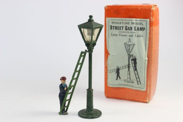 Johilco Gas Street Lamp: Lamp Cleaner With Ladder Excellent Condition With Box 3 Pieces