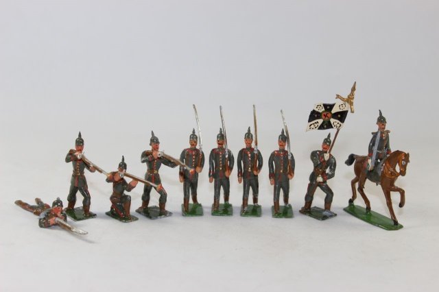 Heyde German Infantry: Marching And In Action With Mtd. Officer Excellent Condition Unboxed 10 Pieces