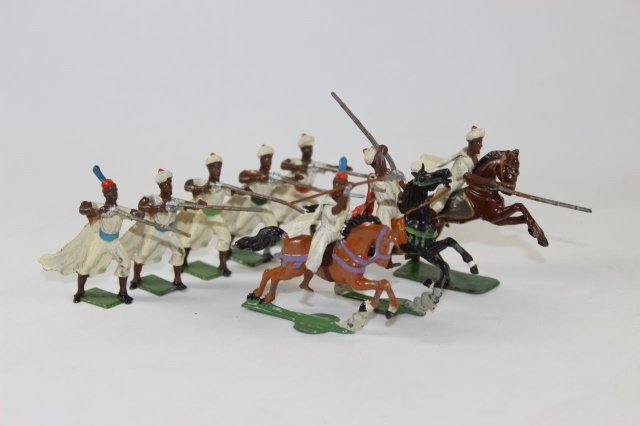 Heyde Egyptian Cavalry: And Firing Infantry Very Good Unboxed 8 Pieces