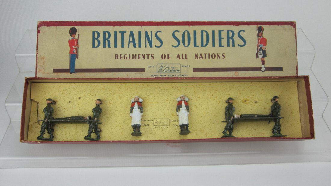 Britains Set #1723 Royal Army Medical Corps: Post War. 8 Pieces. Re-tied in ROAN box. Condition Very Good.