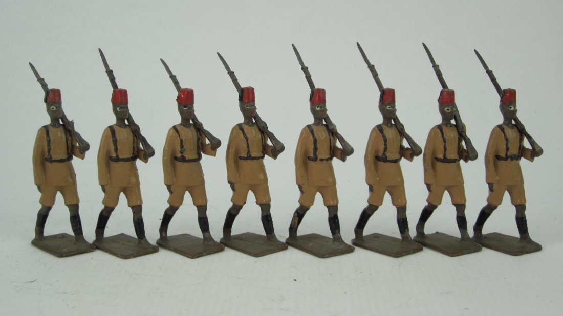 Britains Set #225 Kings African Rifles: Post War. No box. 8 Pieces. Condition Excellent.