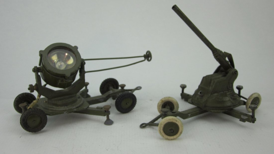 Britains Sets #1717 & #1718 AA Gun & Searchlight: Post War. On mobile chassis. No Boxes. 2 Pieces. Condition Excellent.