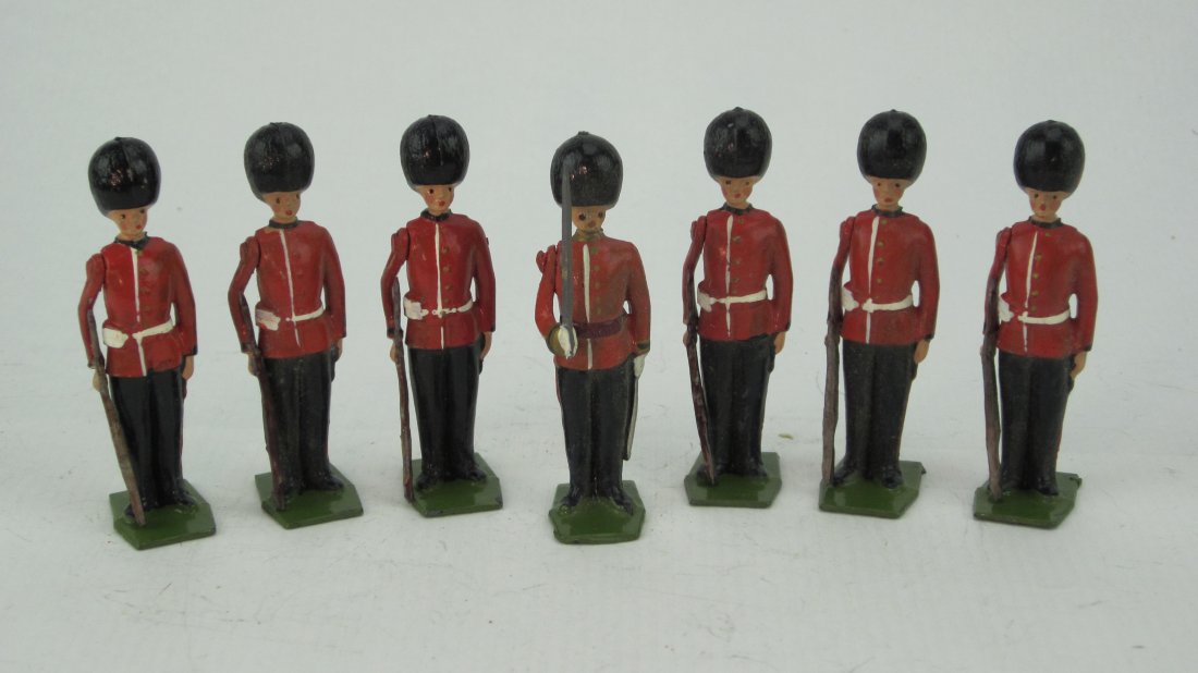 Britains Set #2082 Coldstream Guards at Attention (1 of 1)