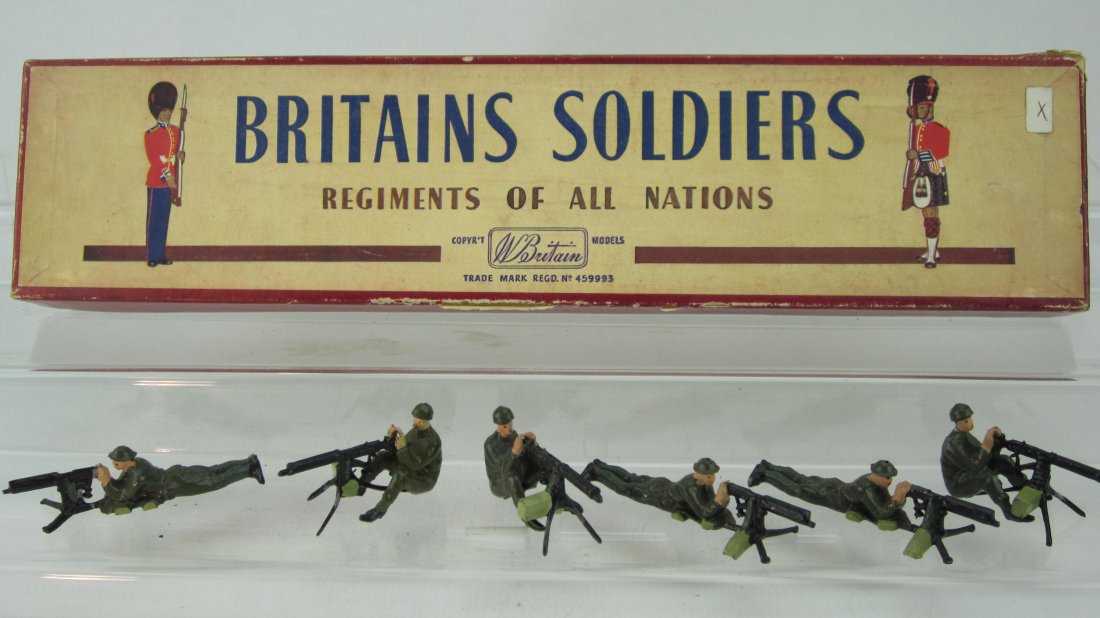 Britains Set #1318 British Machine Gunners (1 of 1)