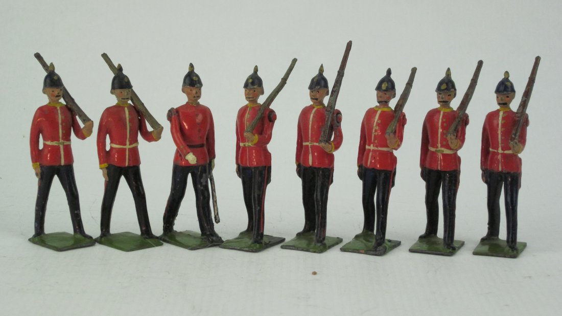 Britains Set #76 Middlesex Regiment at Slope (1 of 1)