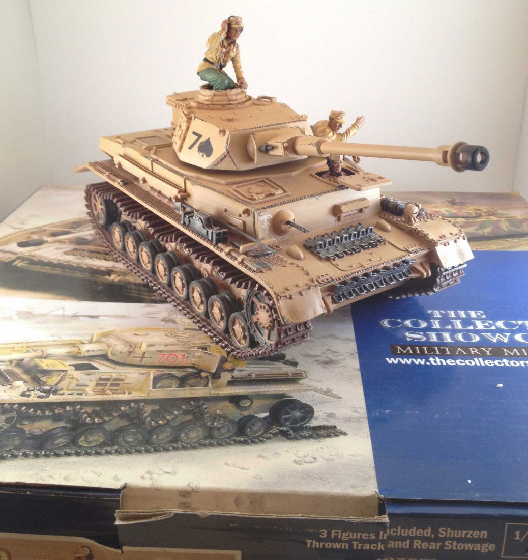Collectors Showcase CS00435 Pzkfw. IV Ausf. G Tank (1 of 1)