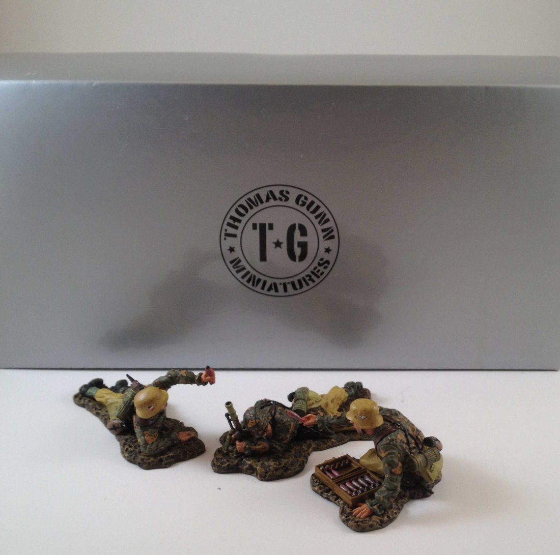 Thomas Gunn SSO3B 5cm Mortar: 3 HG crew. Condition Excellent. Box Condition Excellent.