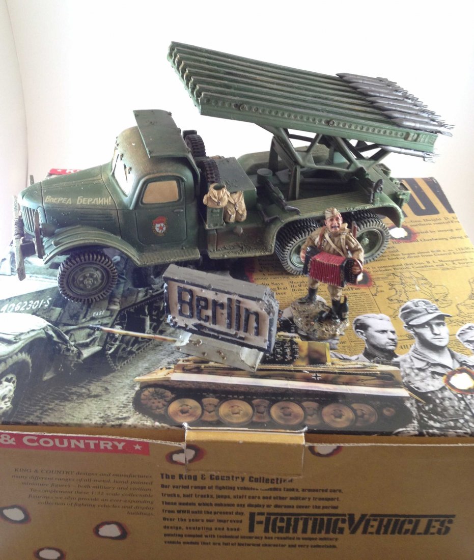 King and Country RA014 Katyusita Rocket Launcher: 3 pieces. Condition Excellent. Box Condition Very Good.