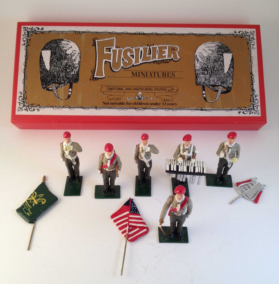 Fusilier Miniatures #11 1990's Scout Band: Parade Dress Attention. 1 instrument broken. 6 pieces. Condition Excellent. Box Condition Excellent.