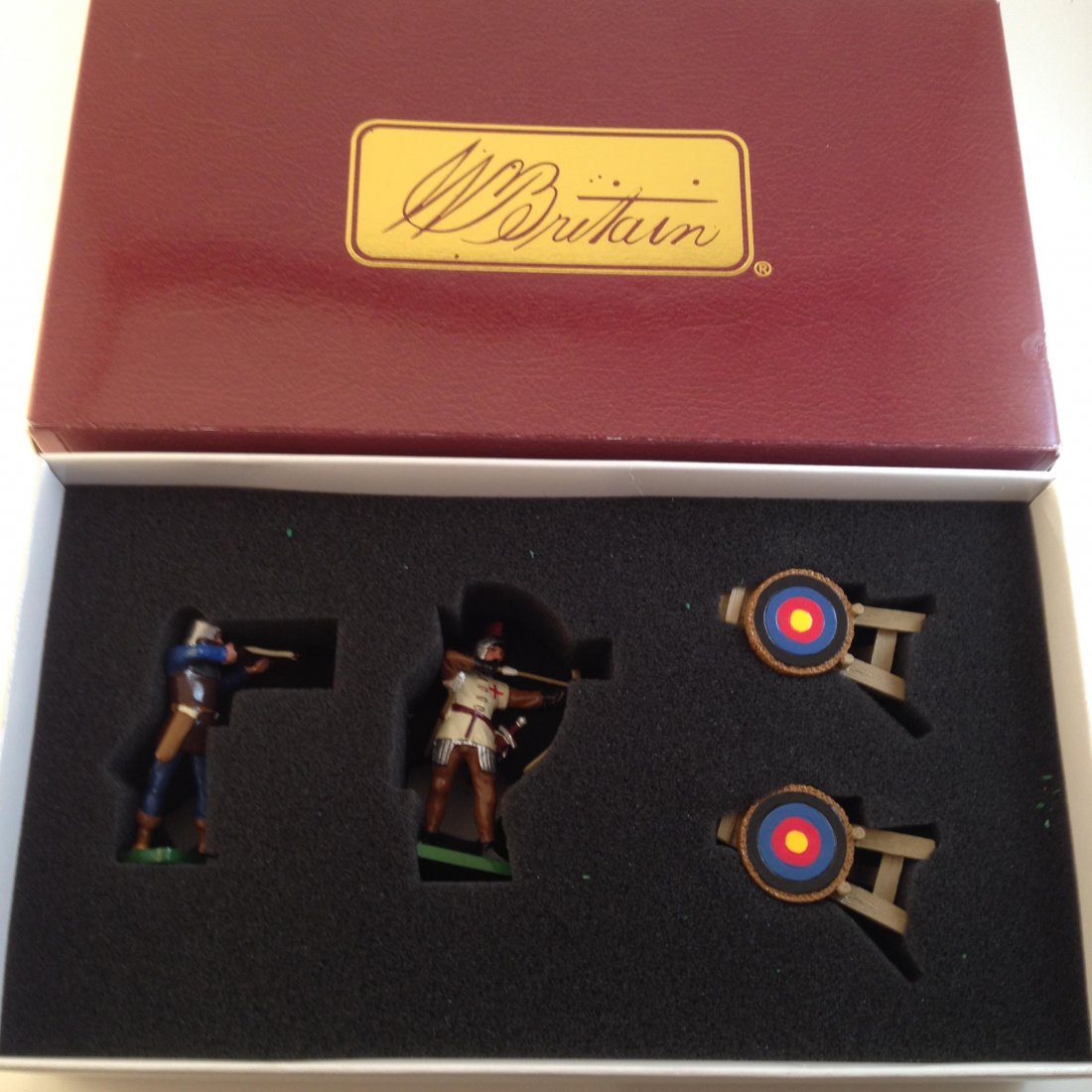 Britains 41113 Knights of Agincourt Target Scene (1 of 1)