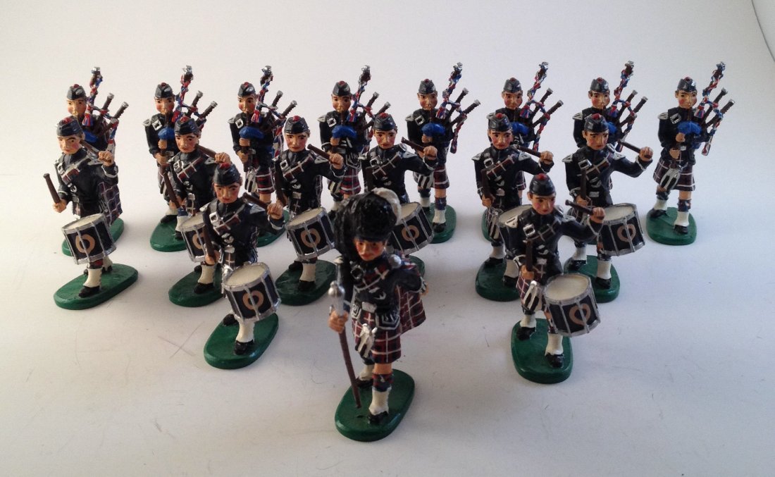 Nickolson Pipes and Drums: 17 Pieces Condition Excellent Box Excellent
