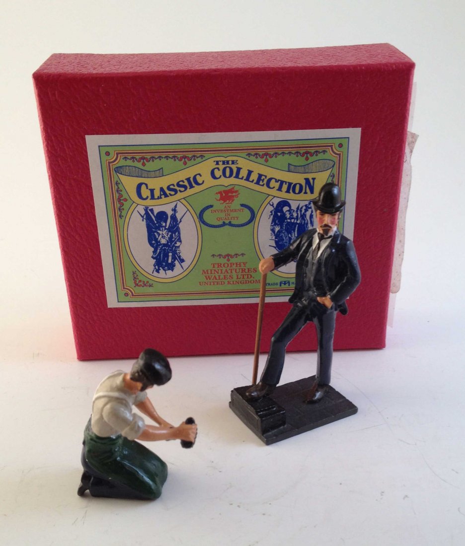 Trophy C24A Town & Country Shoe Shine (1 of 1)