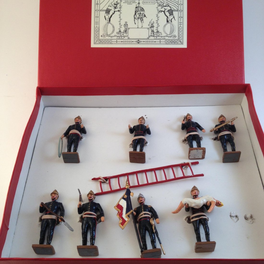 Mark Miniatures Set#1300 French Firemen (1 of 1)