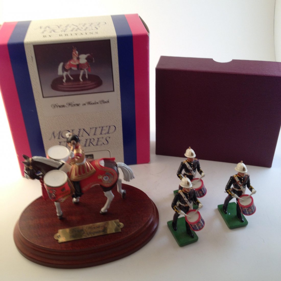 Britains 3108+8105 Royal Marine Drummer (1 of 1)