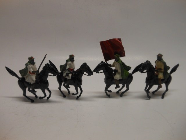 Britains from set #164 Mounted Arabs (1 of 1)