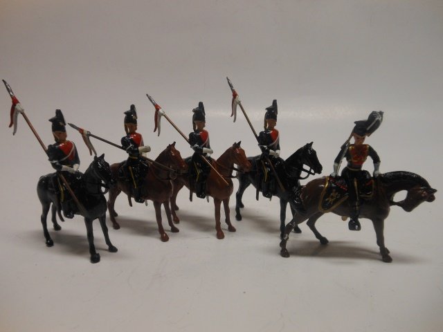 Britains set #24 Ninth Queen's Royal Lancers: 5 pieces. Post War. Unboxed. Condition excellent