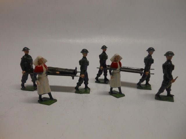 Britains from set #1723 Royal Army Medical Corps: 9 pieces, including officer from another set. Post War. Unboxed. Condition excellent.