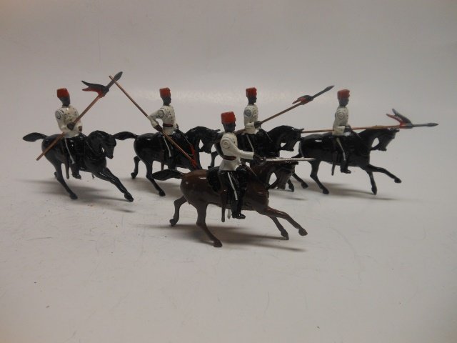 Britains set #115 Egyptian Cavalry: 5 pieces. Post War. Unboxed. Condition excellent