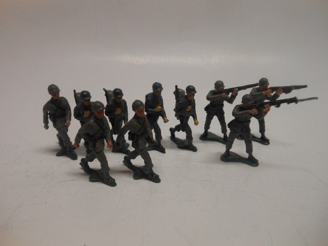 Eriksson U.S. Infantry: 10 pieces. Post War. Unboxed. Condition excellent.
