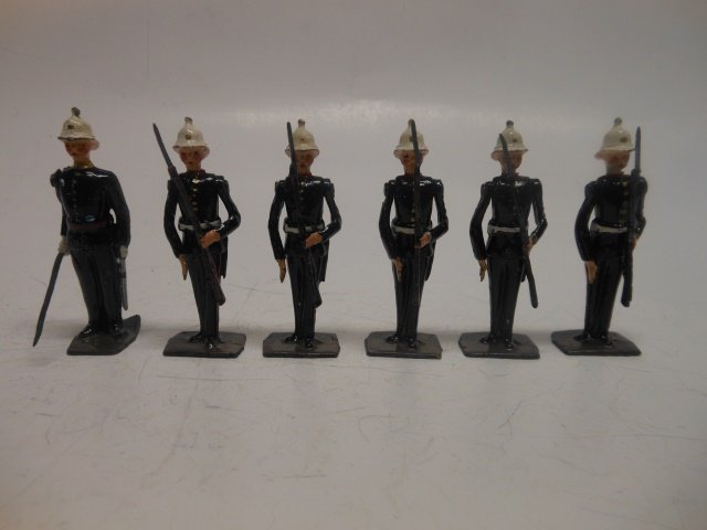Britains from set #2071 Royal Marines Present (1 of 1)