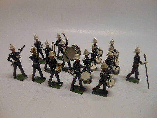 Britains from set #1291 Royal Marine Band: 16 pieces. Post War. Unboxed. Condition excellent.