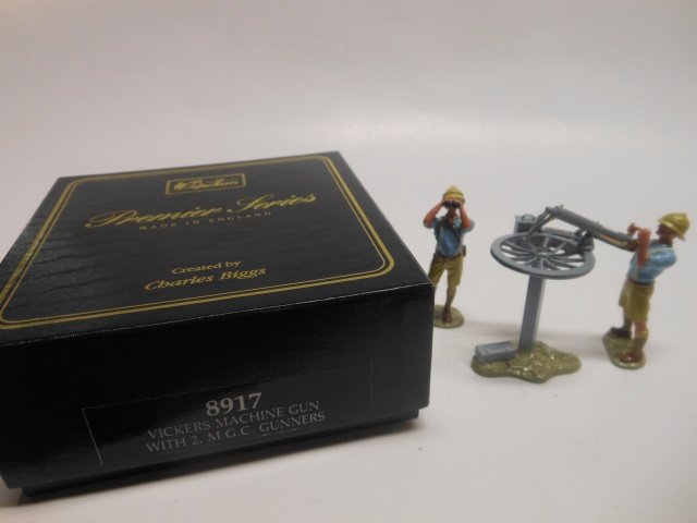 Premier set #8917 Anti-Aircraft: Vickers Machine Gun with Crew in Foreign Service Dress. In original box. Post War. Condition excellent. Box excellent.