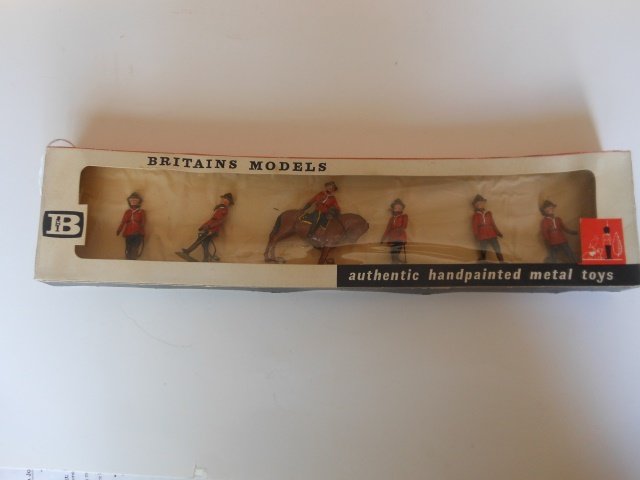 Britains set #9156 R.C.M.P. (1 of 1)