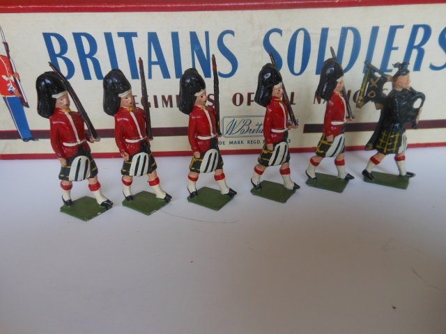Britains set #77 Gordon Highlanders (1 of 1)
