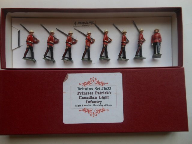 Britains set #1633 Princess Patricia's: Light Infantry. 8 pieces. Post War. In a plain red box. Condition excellent. Box very good.