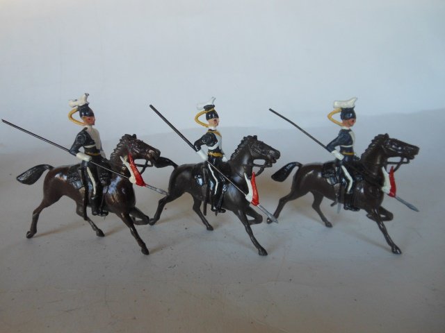 Britains SCARCE Seventeenth Lancers: 3 pieces. Unboxed. Only available Post War in set #73. Condition excellent.