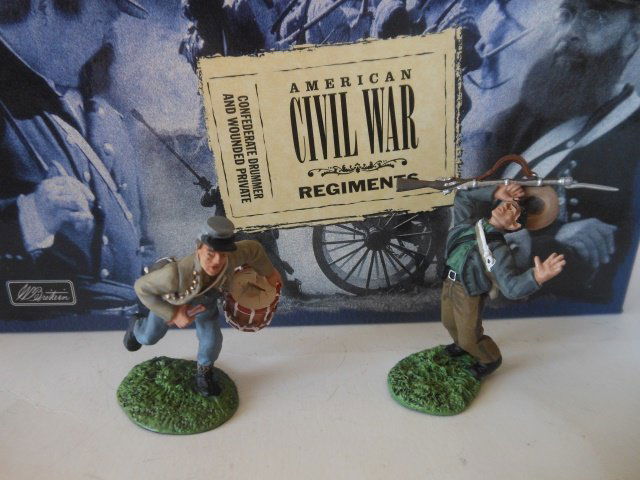 Britains set 17109 Confederate Drummer & Wounded (1 of 1)