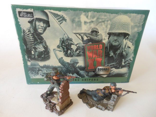 Britains set #17392 WWII Dueling Snipers (1 of 1)