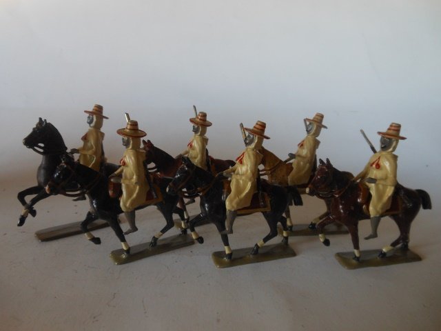 Mignot North African/Morocco Cavalry: 6 pieces. Post War. Unboxed. Condition very good.
