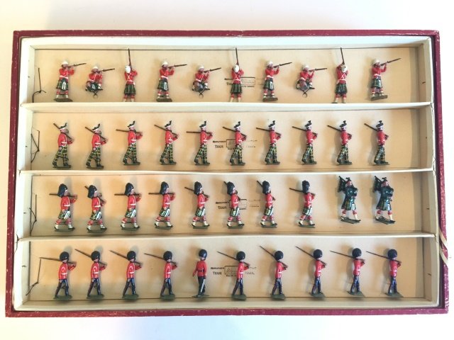 Britains Set #1350 British Display Set (1 of 3)