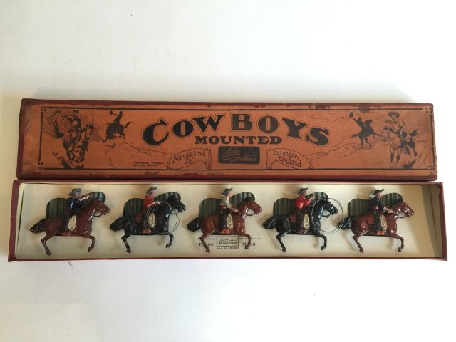 Britains Set #179 Cowboys Mounted (1 of 1)