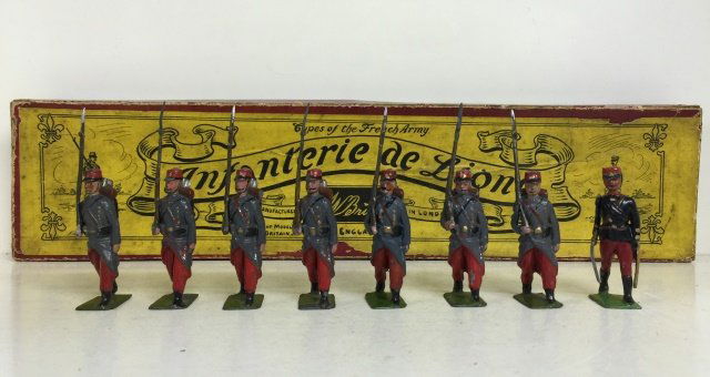 Britains Set #141 French Ligne Infanterie (1 of 1)