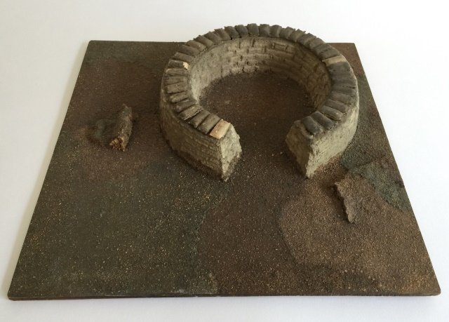 Britains Set #1866 Circular Sand Bag Emplacement: For AA Gun. Pre War. Unboxed. The perfect compliment to Britains Set #1522 Anti-Aircraft Gun. Very Rare and manufactured in 1940 and 1941 only. Measures 12 Inches square. 1 Piece. Condition Excellent.