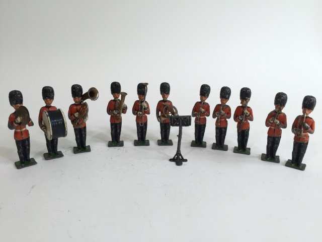 Heyde Large Scale Guardsmen Band (1 of 1)