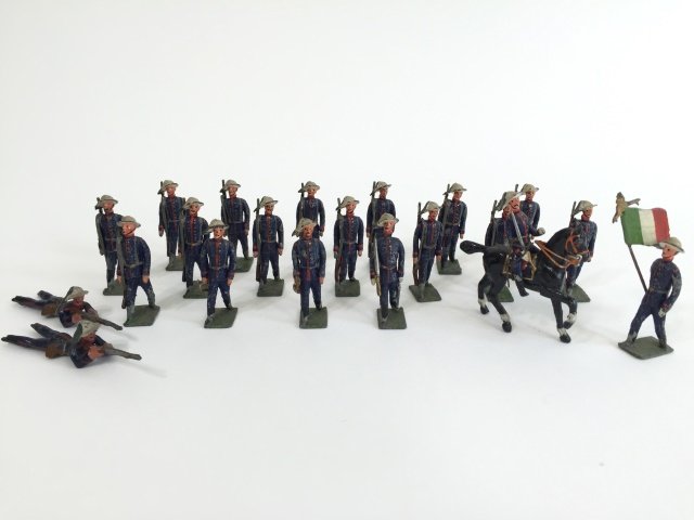 Heyde Bersagliere: Pre War. 48mm. 21 Pieces. Condition Figures Very Good; Figures have signs of oxidation and have been sealed.