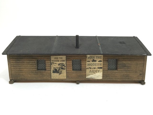 Britains Set #1732 Standard Army Hut (1 of 1)