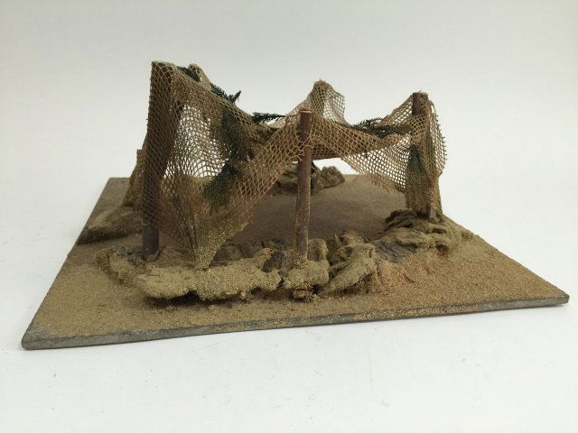 Britains Set #1861 Camouflaged Netted Emplacement (1 of 1)