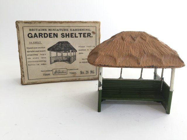 Britains Garden Set #28MG Garden Shelter (1 of 1)
