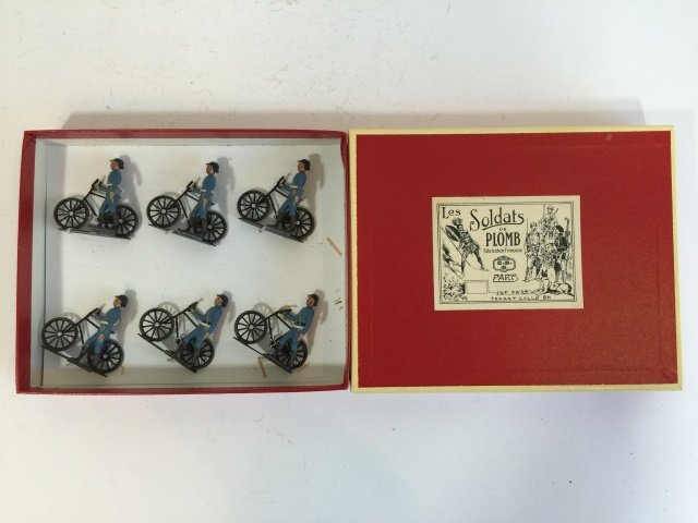 Mignot French Bicycle Troops (1 of 1)