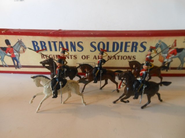 Britains set #2076 Twelve Royal lancers (1 of 1)