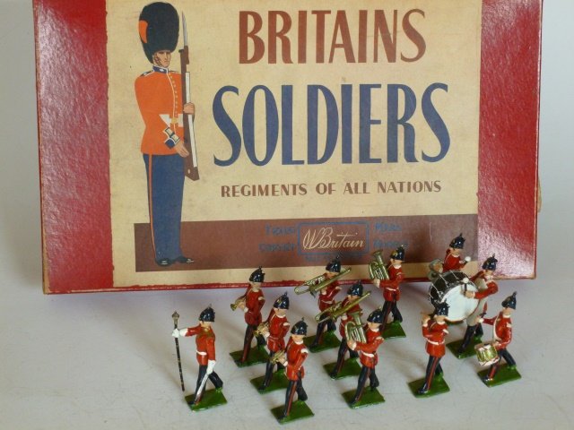 Britains set #27 Line Infantry Band (1 of 1)