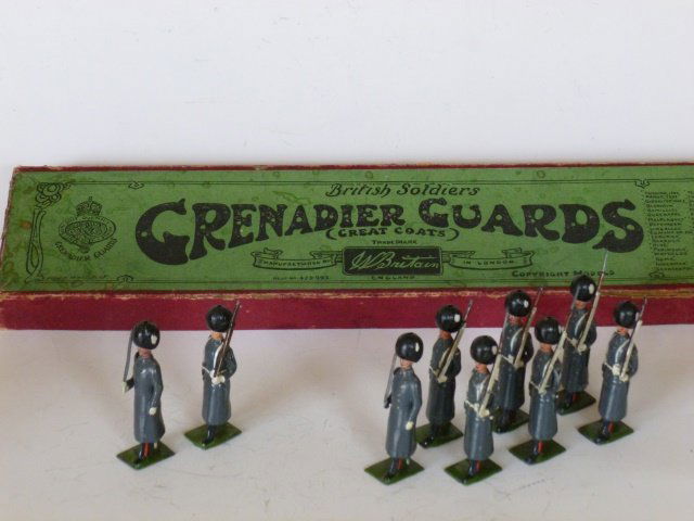 Britains set #312 Grenadier Guards (1 of 1)